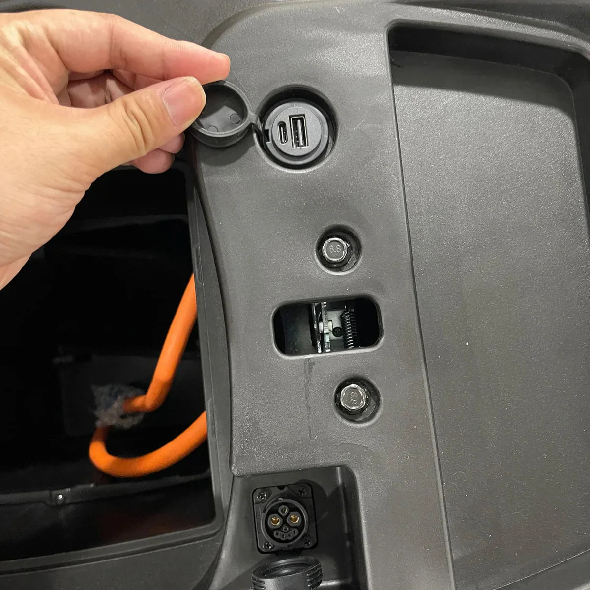 IVA Lux Electric 2.0 Zwart