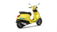 Laad de afbeelding in de galerijweergave, Vespa Primavera S 50 Giallo Curioso
